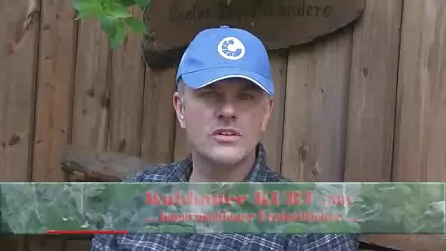 Traktuje swoich przyjaciół zimnym red tube filmy porno za darmo piwem i śrubą jako znak wdzięczności po obu stronach