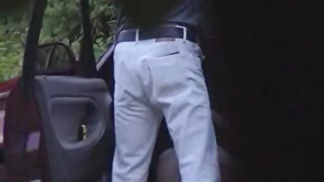 Po wyścigu dziewczyna polski seks tube z pięknymi brązowymi włosami w wannie z hydromasażem