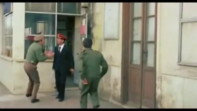 Sto filmiki erotyczne red dolarów na pozbycie się pięknej dziewczyny od mężczyzny, którego nie znała.