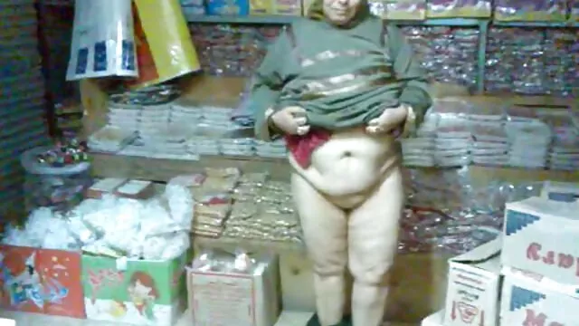 Na ziemię, a następnie włóż śruby rettube erotyka do pochwy