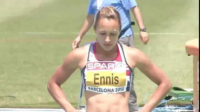 Mama retube darmowe patrzy jak jej dziewczyna śpi z innymi mężczyznami