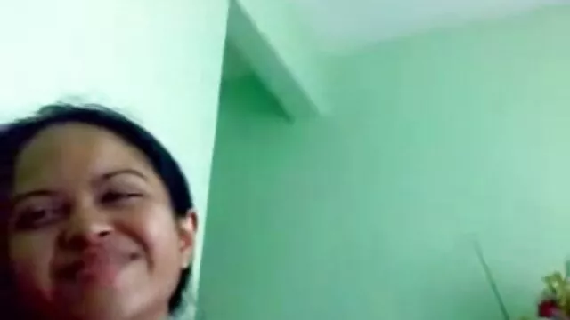 Mężczyźni nawiązują intymny związek z lalką, tube darmowe filmy porno która przyciąga