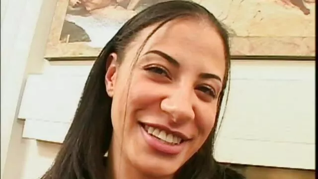 Silna rettube darmowe filmy kobieta z różowymi włosami