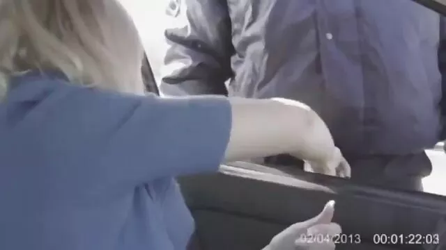 Ciekawa Mamuśka redtube darmowe filmy pali łazienkę mężowi, a potem wsadza go do łazienki