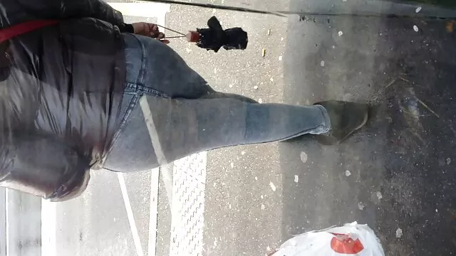 Zamiast seksu z strony porno tube koleżanką-książeczka z zabawkami