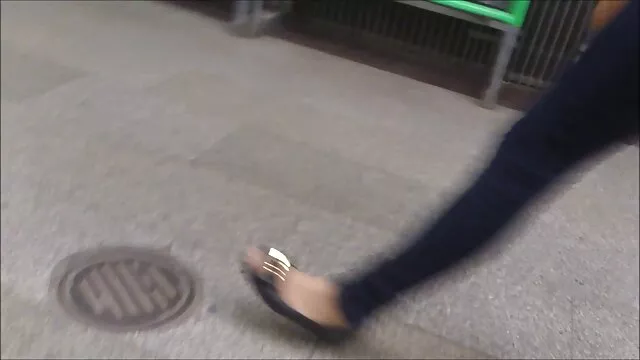 Wielu facetów dało dziewczynie bez majtek red tube darmowe filmy porno