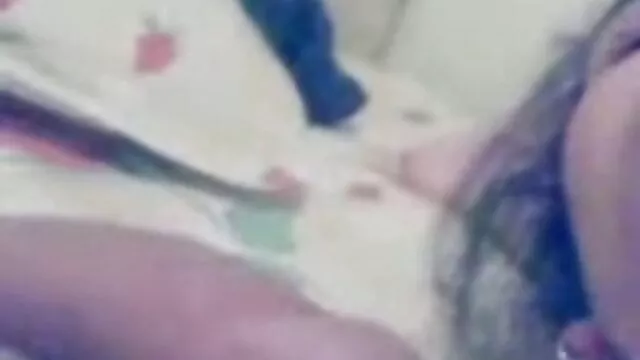 Wysłał żonę do pracy, a potem natychmiast spał z piękną sex grupowy redtube księżniczką