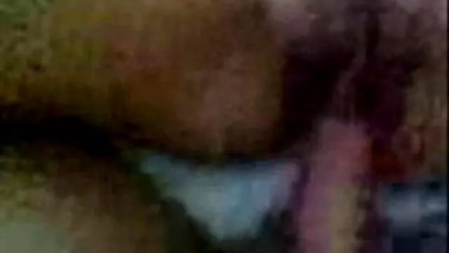 Nazywa się retube za darmo dziwką z pięknym ciałem, a następnie całuje dziewczynę w rajstopach